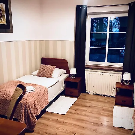 ファームステイ Dworek W Skibnie *