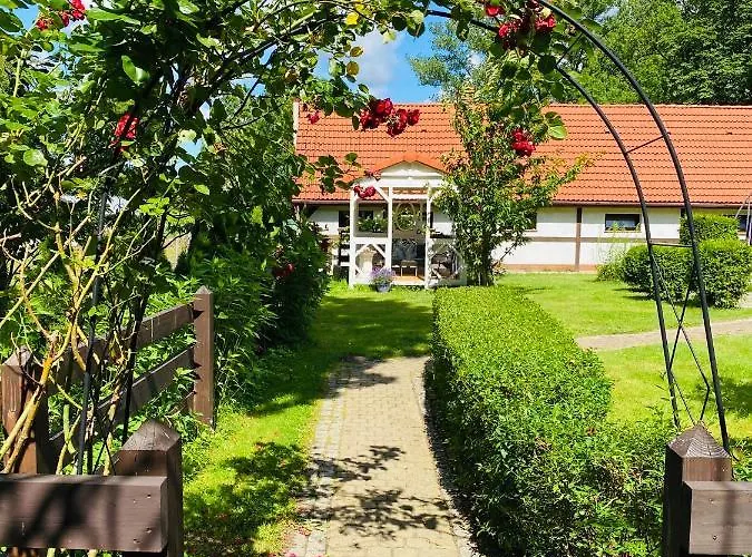 ファームステイ Dworek W Skibnie Sianów